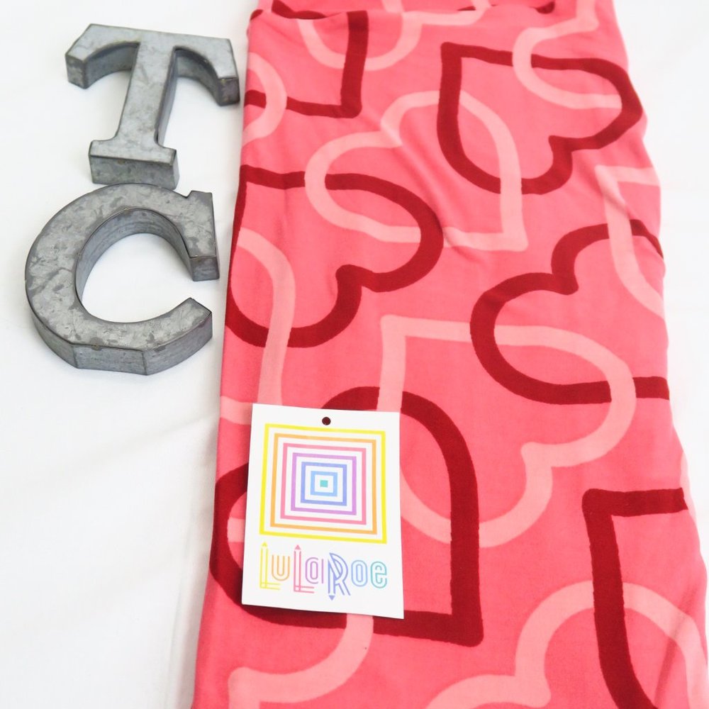 🆕NWT LuLaRoe Leggings Tall & Curvy / TC Hearts